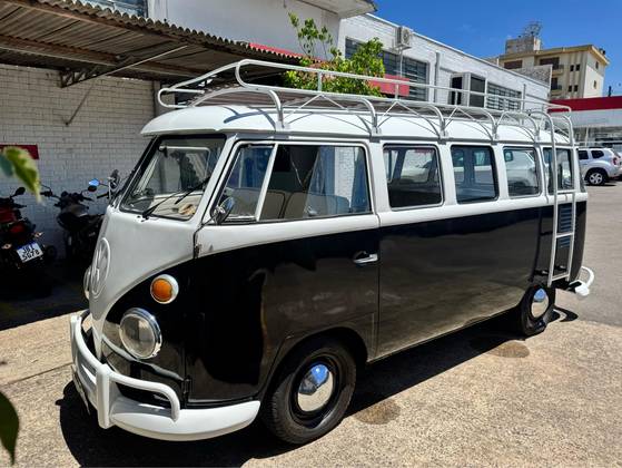 VOLKSWAGEN KOMBI 1.5 STD 8V GASOLINA 3P MANUAL